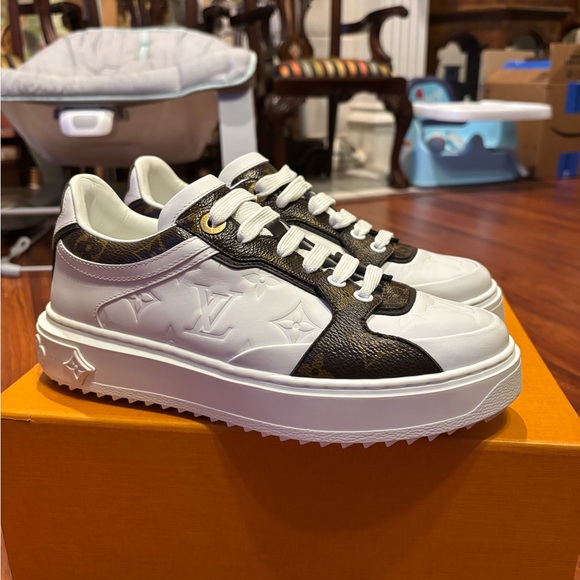 Louis Vuitton Monogram White and Black Sneakers - Picture 1 of 6